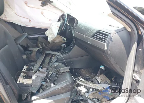 2019 Volkswagen Jetta 1.4T R-Line/1.4T S/1.4T Se z USA, uszkodzony, nr VIN 3VWCB7BU1KM276331